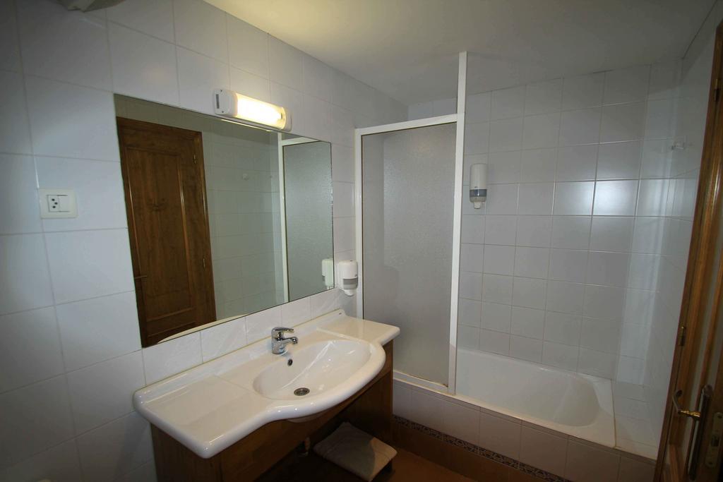 Hotel, Bungalows Y Camping Viu Phòng bức ảnh